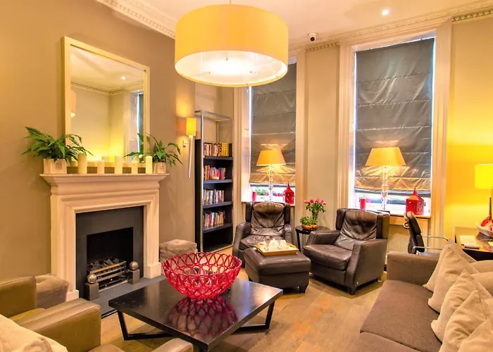 The Sumner Hotel